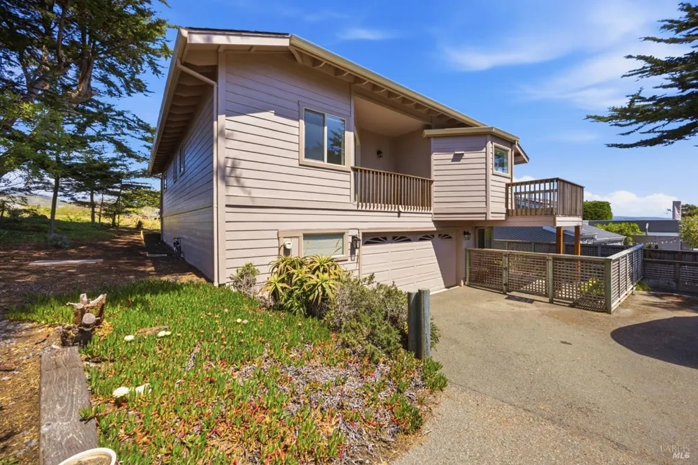 2035 Sandpiper Court Bodega Bay, CA 94923