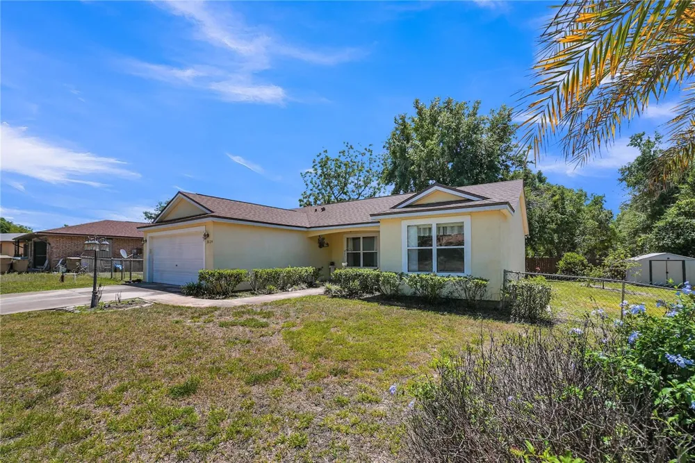 3624 TROUT AVENUE Fruitland Park, FL 34731