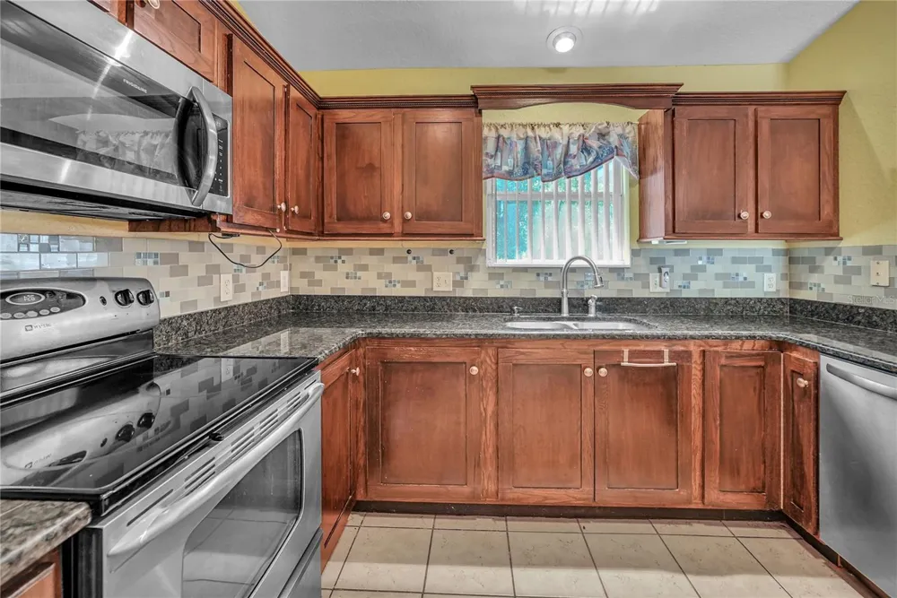 3624 TROUT AVENUE Fruitland Park, FL 34731