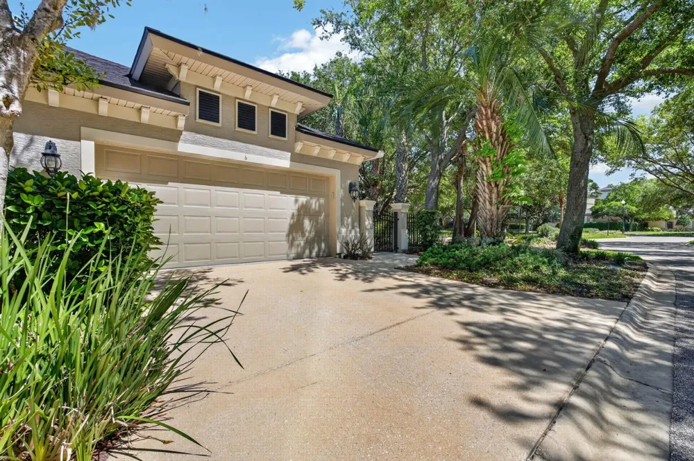 6 RIVER POINT DRIVE Palm Coast, FL 32137