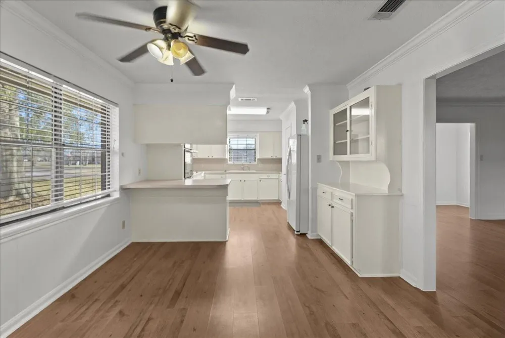 105 Alice Street Anahuac, TX 77514