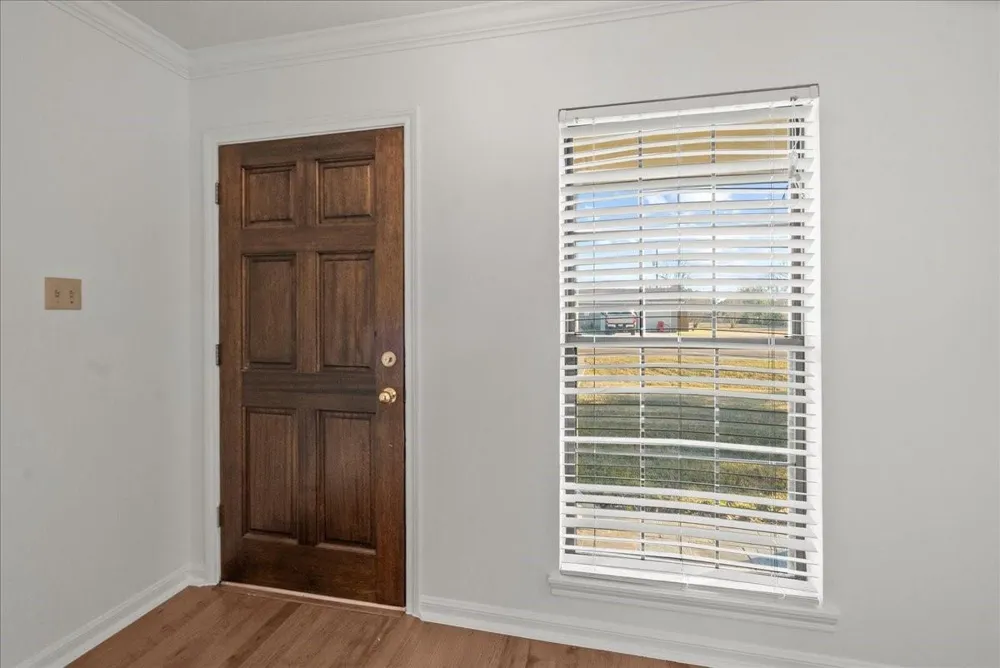 105 Alice Street Anahuac, TX 77514