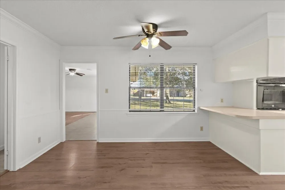 105 Alice Street Anahuac, TX 77514