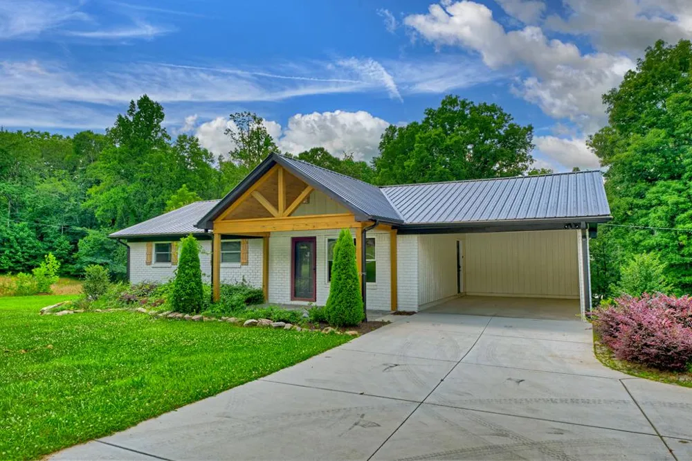 975 Goss Road Epworth, GA 30541
