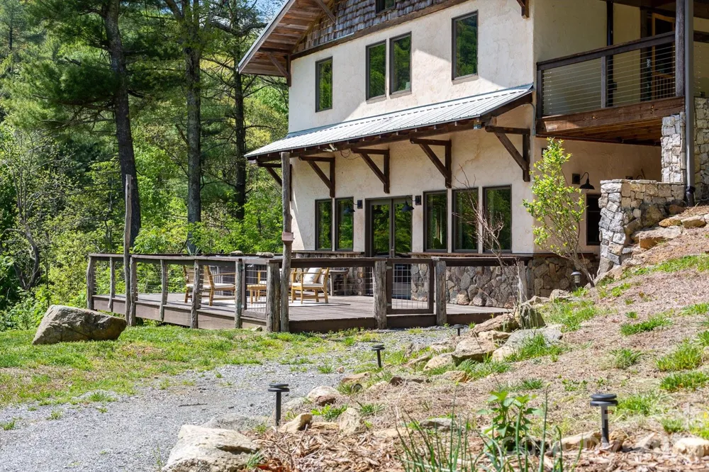 3151 Lumptown Road Marshall, NC 28753