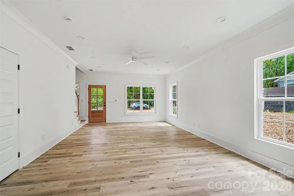 7925 Large Oak Lane Mint Hill, NC 28227