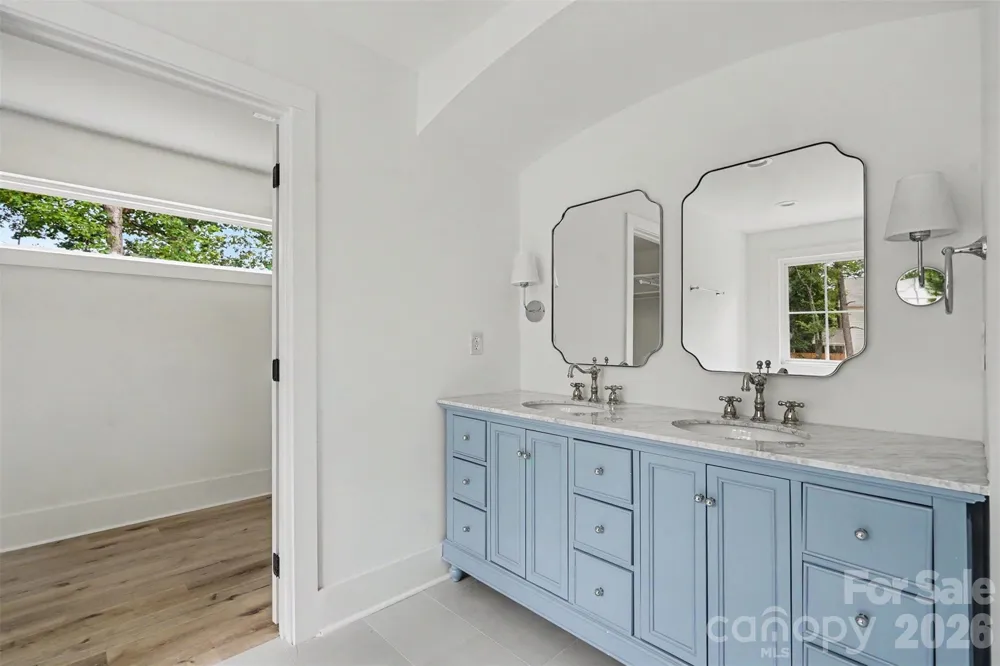 7925 Large Oak Lane Mint Hill, NC 28227