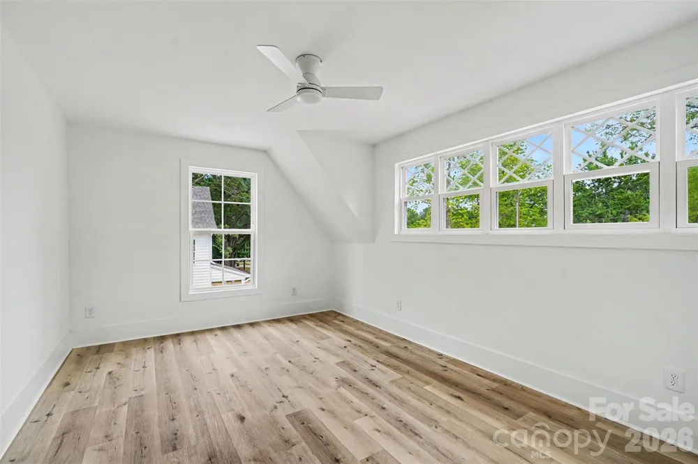 7925 Large Oak Lane Mint Hill, NC 28227