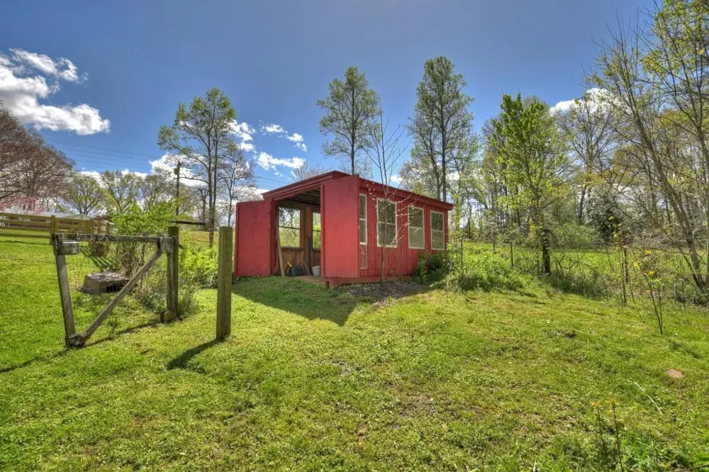 975 Goss Road Epworth, GA 30541