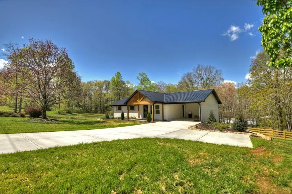 975 Goss Road Epworth, GA 30541