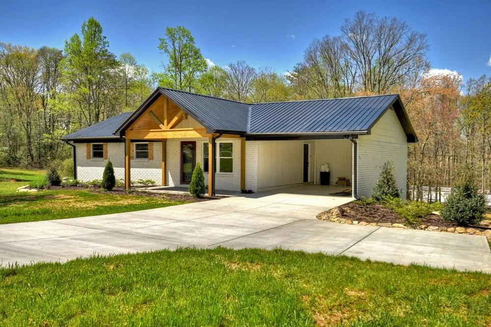 975 Goss Road Epworth, GA 30541