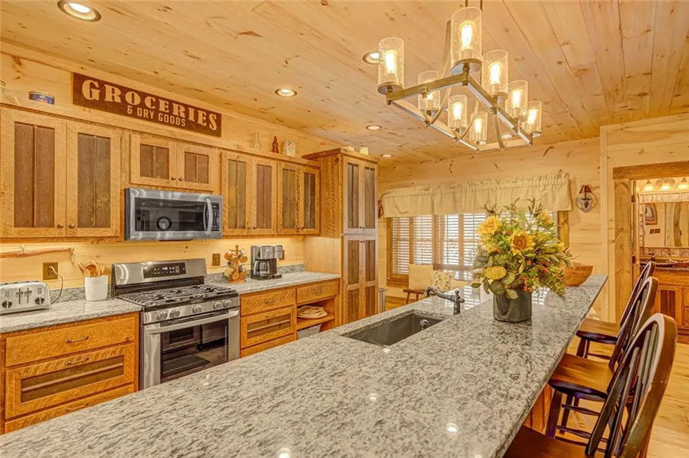 380 Biguns Boulevard Talking Rock, GA 30175