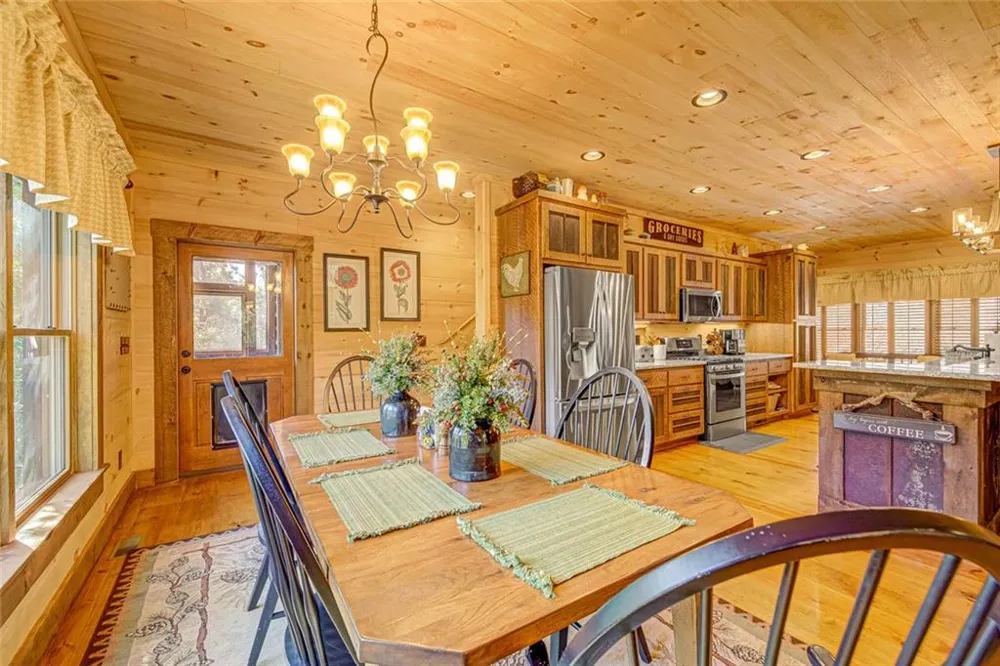 380 Biguns Boulevard Talking Rock, GA 30175