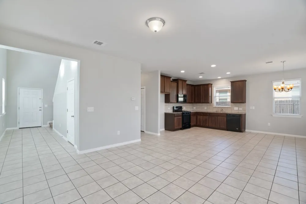 156 Triumph Road Buda, TX 78610