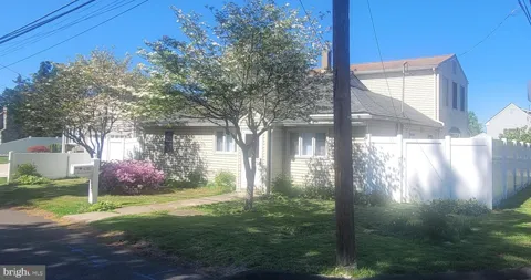 4705 OAK AVENUE