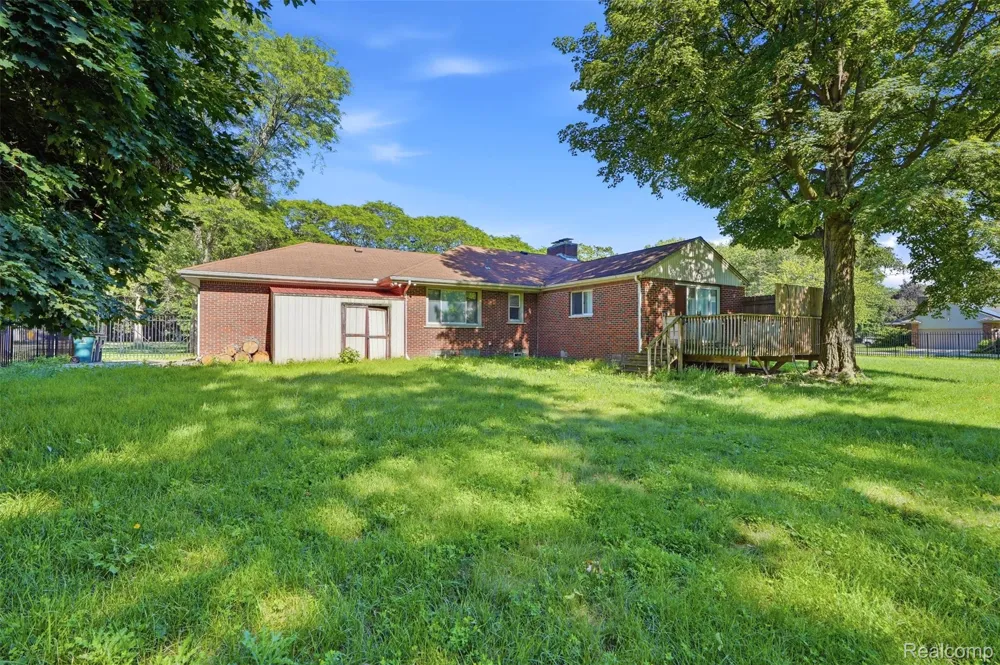 27315 Lathrup Boulevard Lathrup Village City, MI 48076