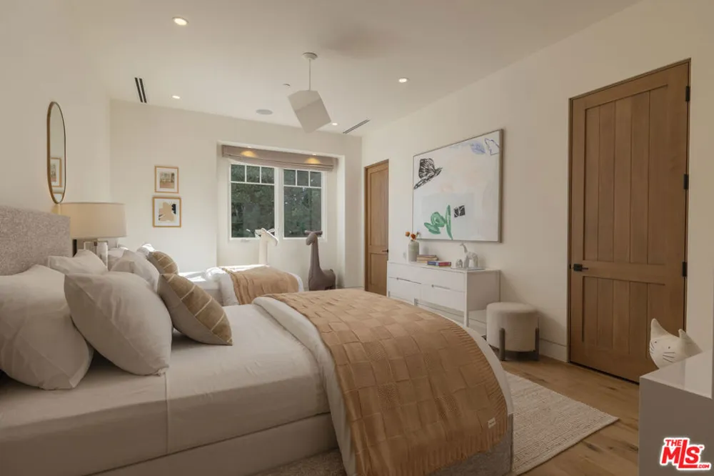 1722 San Remo Drive Pacific Palisades, CA 90272