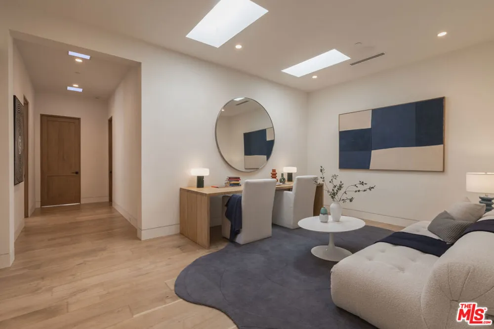 1722 San Remo Drive Pacific Palisades, CA 90272