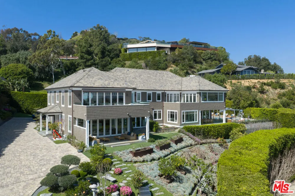 1722 San Remo Drive Pacific Palisades, CA 90272