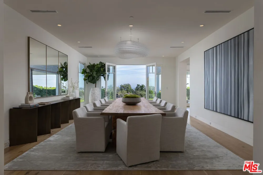 1722 San Remo Drive Pacific Palisades, CA 90272