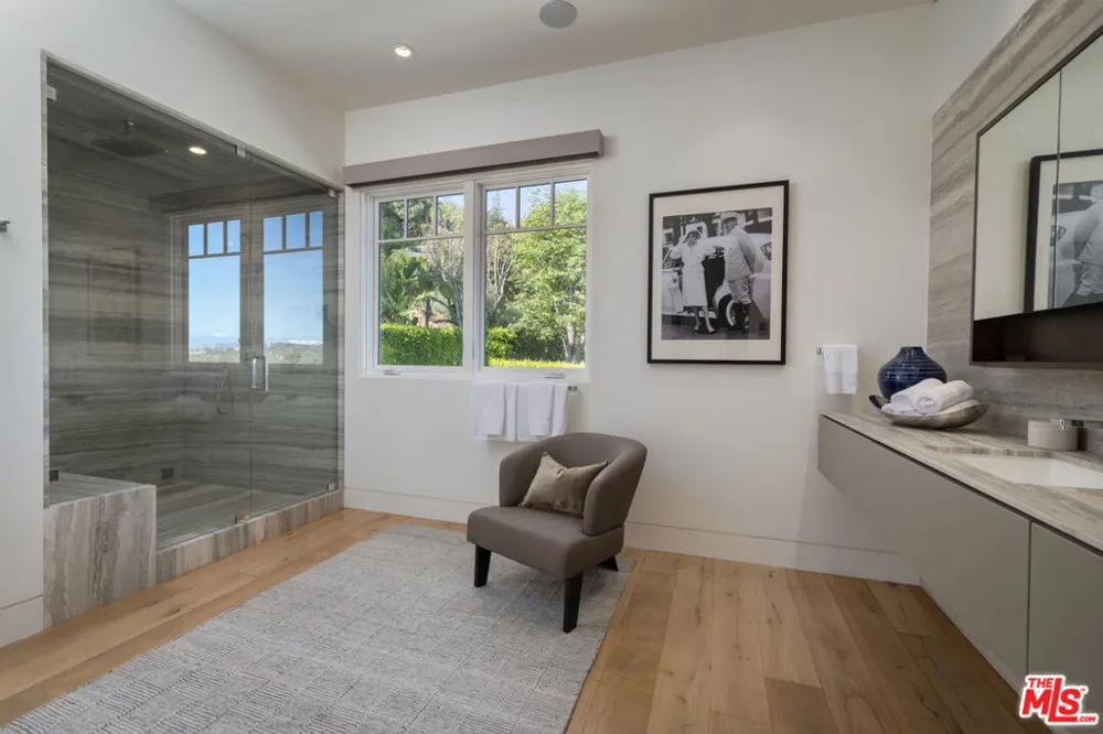 1722 San Remo Drive Pacific Palisades, CA 90272
