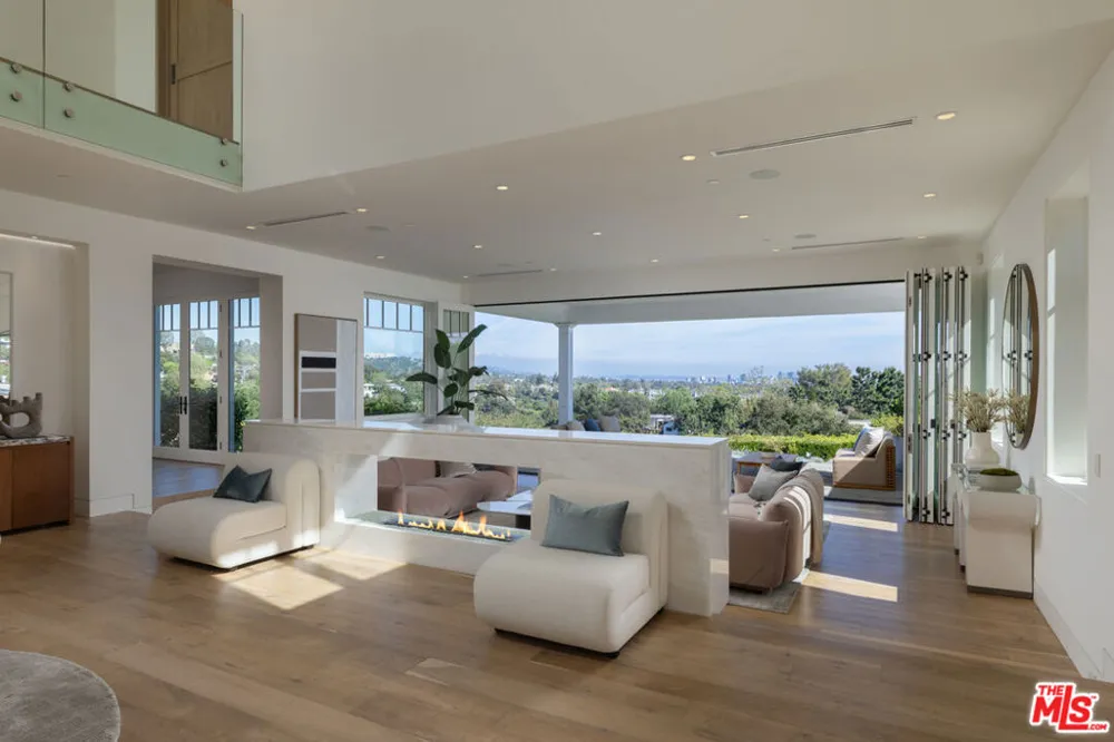 1722 San Remo Drive Pacific Palisades, CA 90272