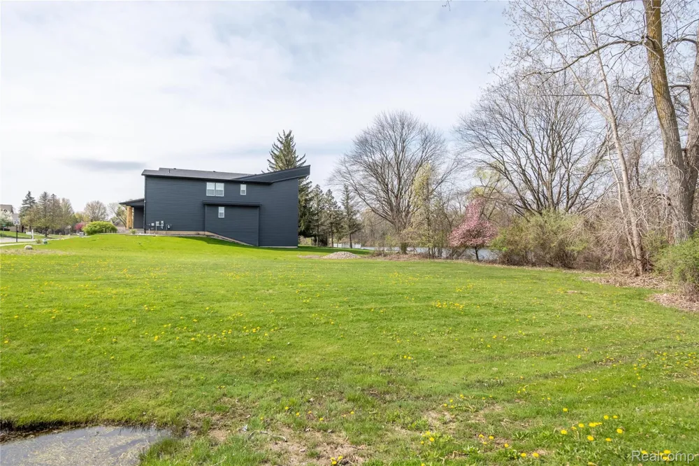 2745 Maritime Drive Delhi Charter Township, MI 48911