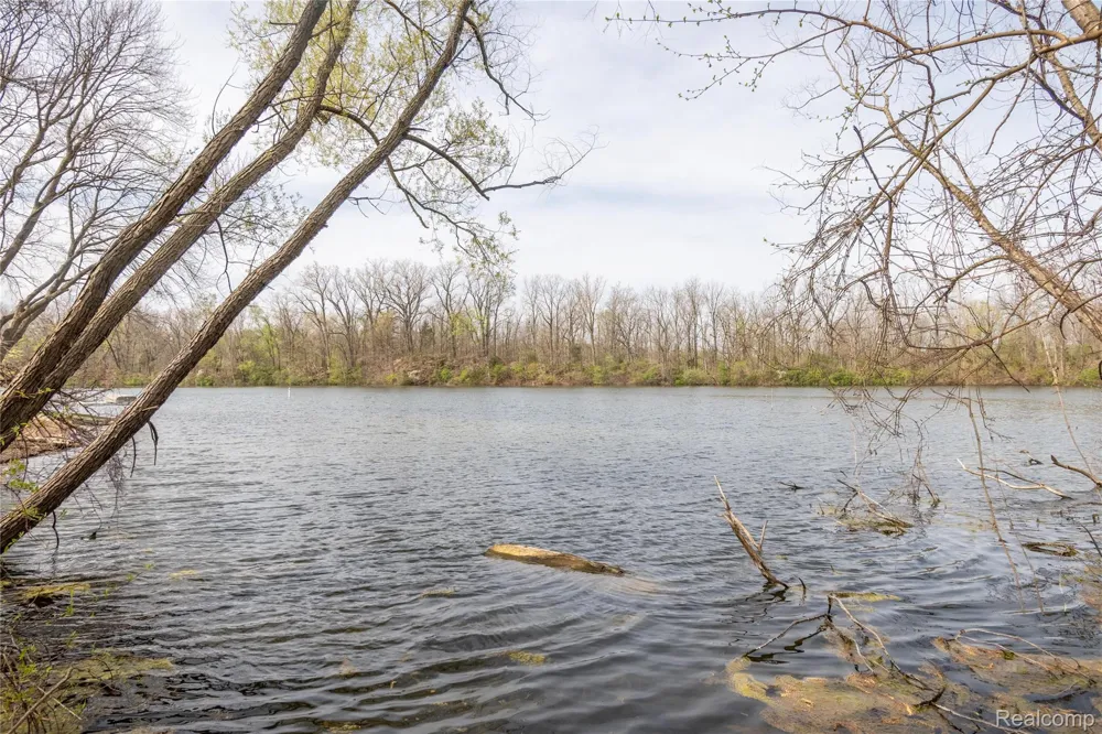 2745 Maritime Drive Delhi Charter Township, MI 48911