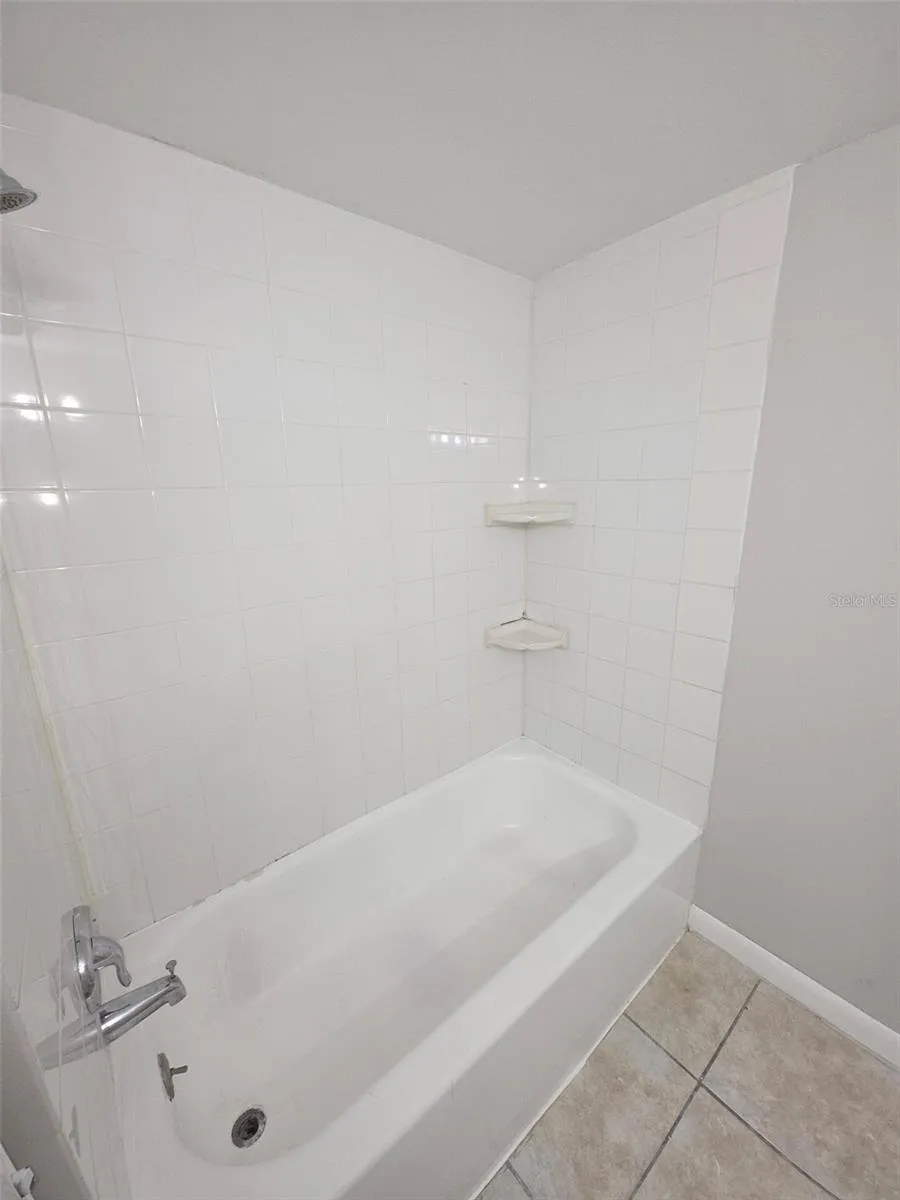 921 W OAK RIDGE ROAD #C Orlando, FL 32809