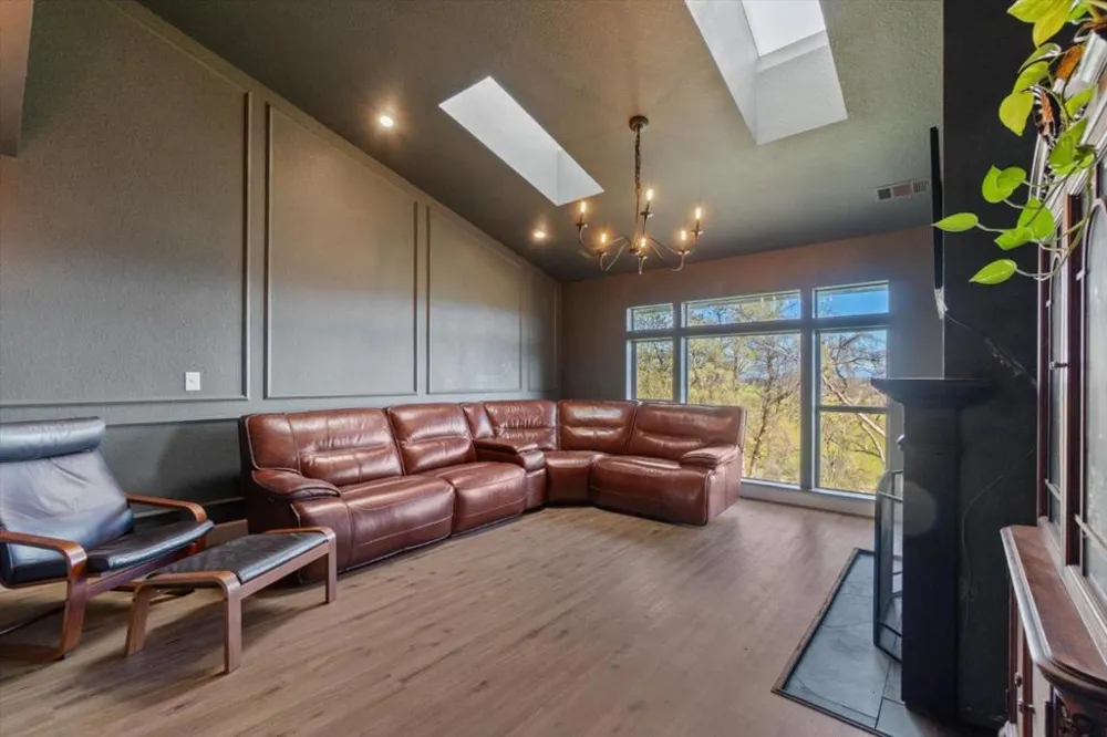 19789 Weide Way Anderson, CA 96007