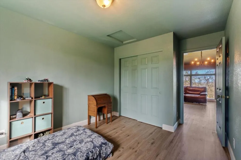 19789 Weide Way Anderson, CA 96007