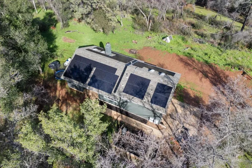 19789 Weide Way Anderson, CA 96007