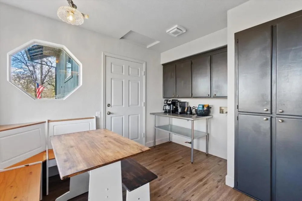 19789 Weide Way Anderson, CA 96007
