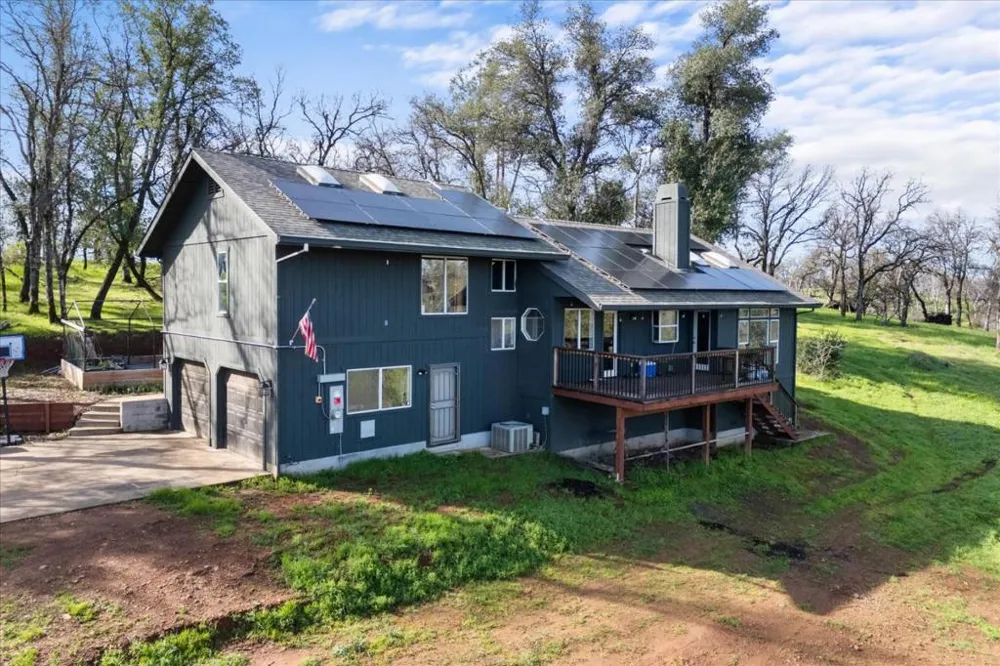 19789 Weide Way Anderson, CA 96007