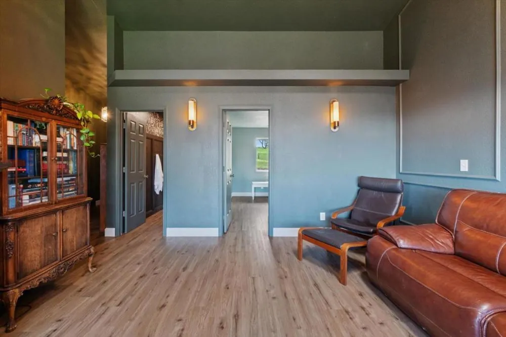 19789 Weide Way Anderson, CA 96007