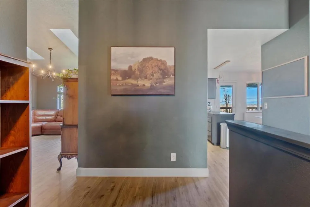 19789 Weide Way Anderson, CA 96007