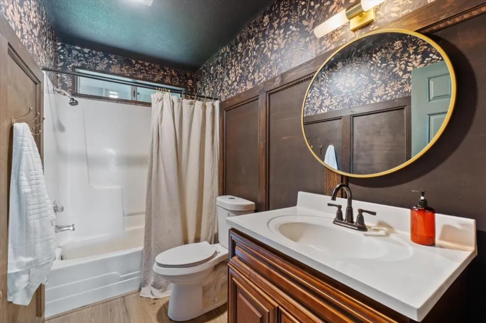 19789 Weide Way Anderson, CA 96007