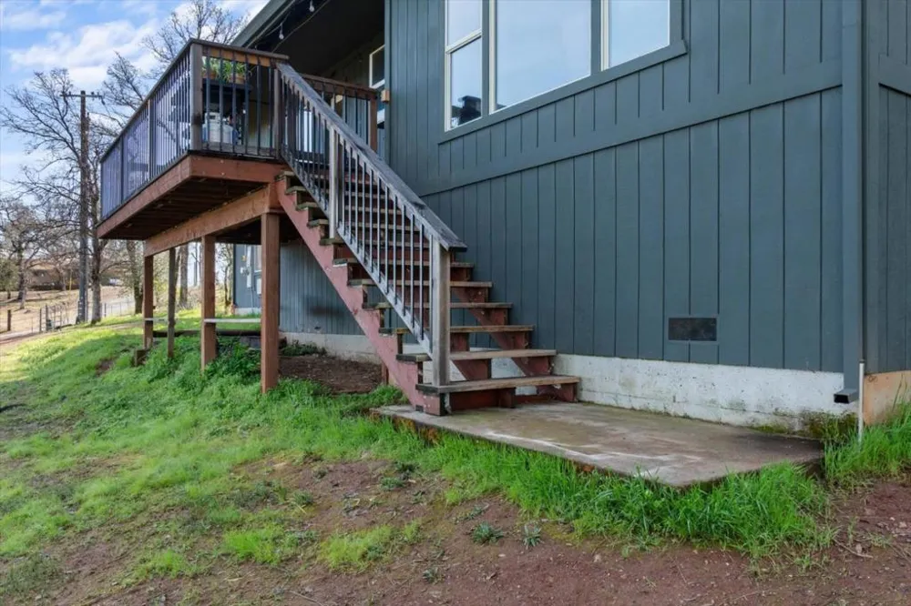 19789 Weide Way Anderson, CA 96007