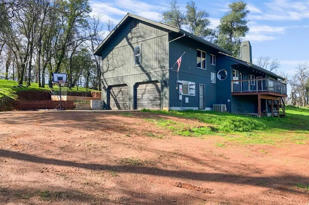 19789 Weide Way Anderson, CA 96007