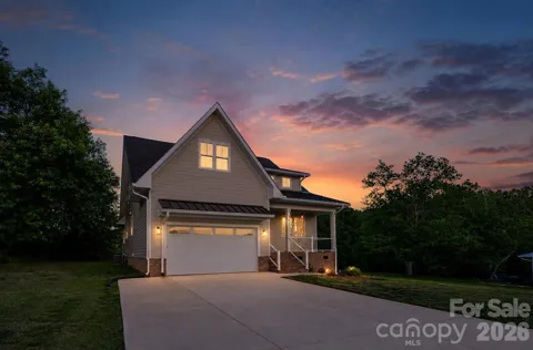 102 Starmount Drive