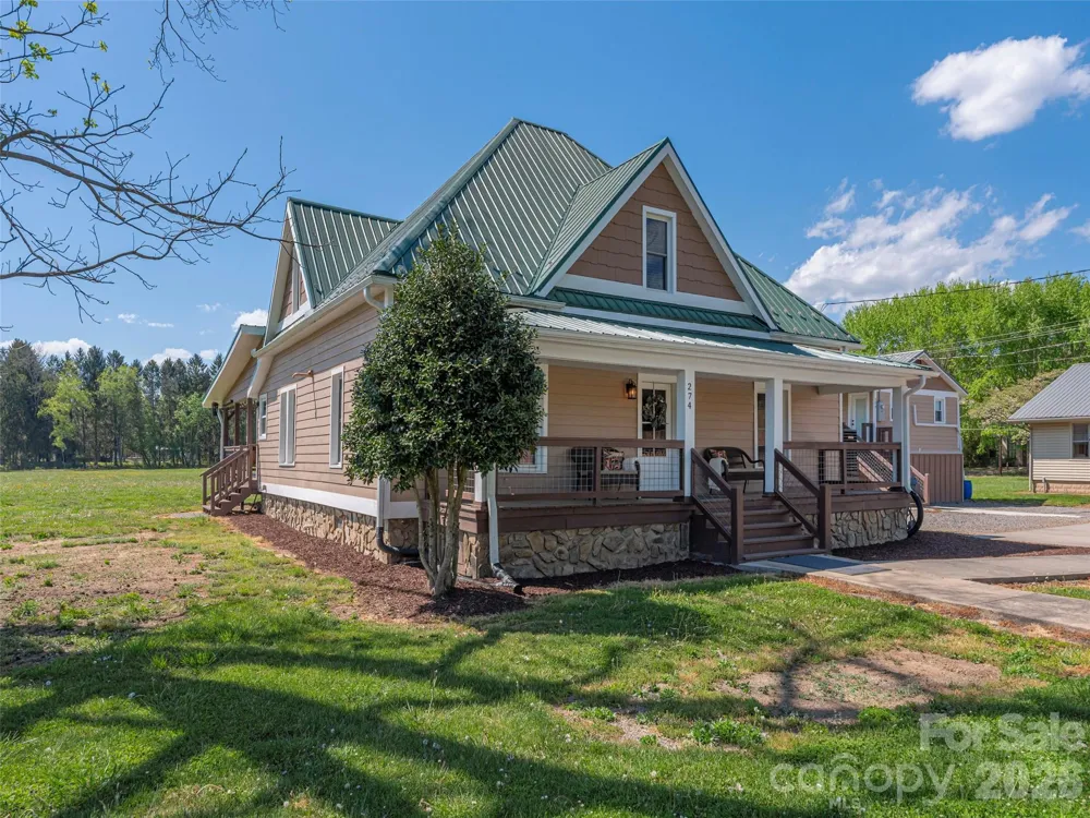 274 Charles Street Clyde, NC 28721