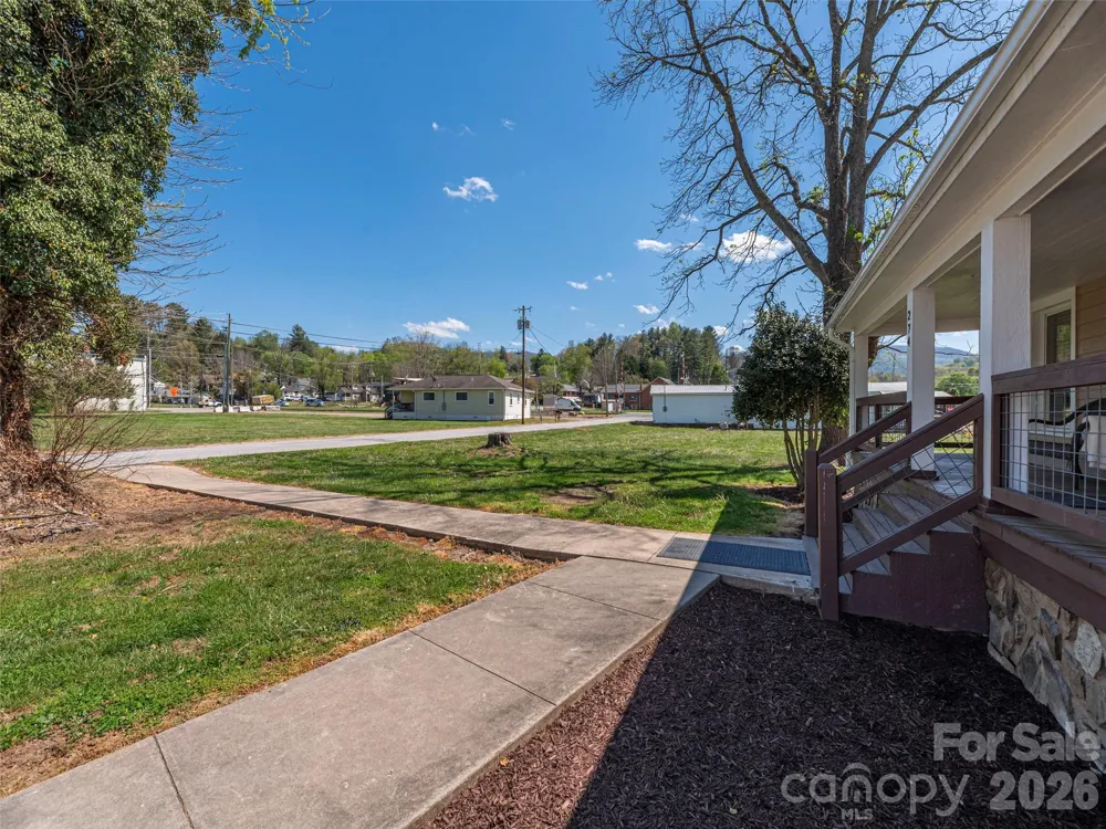 274 Charles Street Clyde, NC 28721