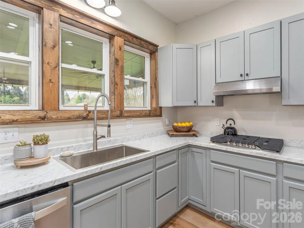 274 Charles Street Clyde, NC 28721
