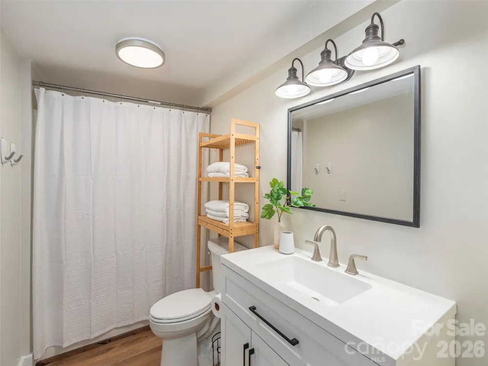 274 Charles Street Clyde, NC 28721