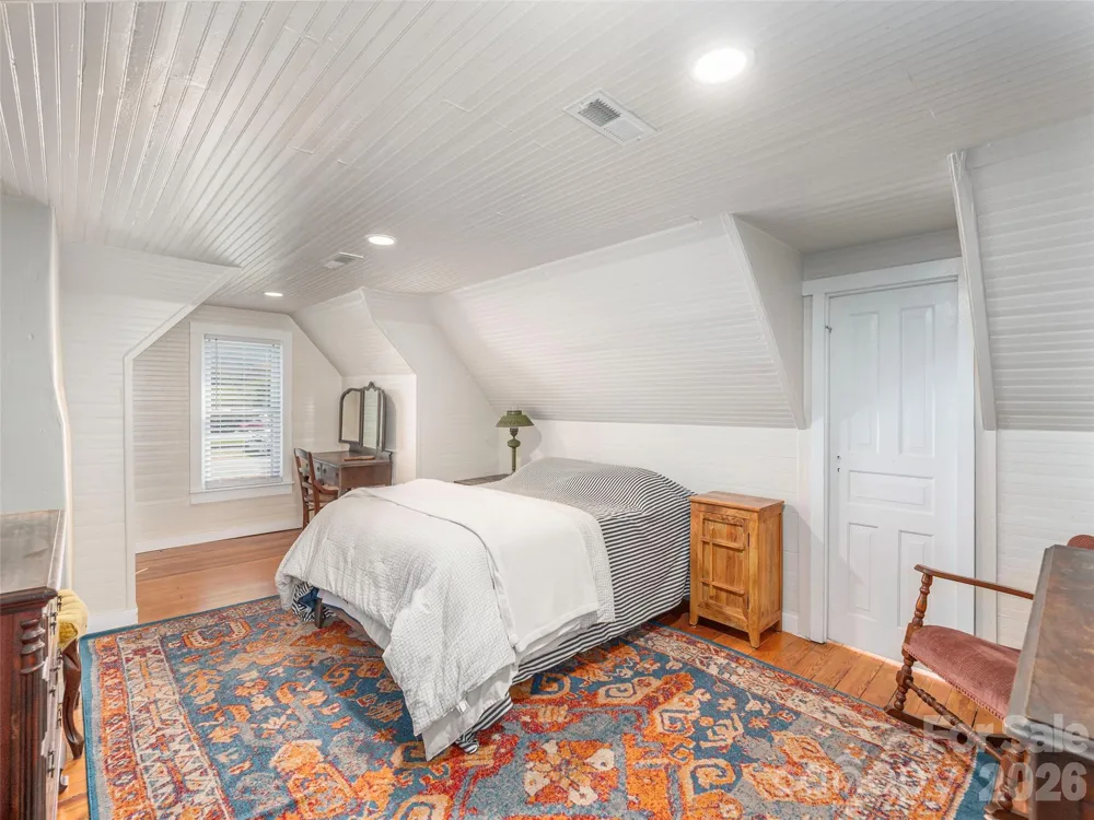 274 Charles Street Clyde, NC 28721