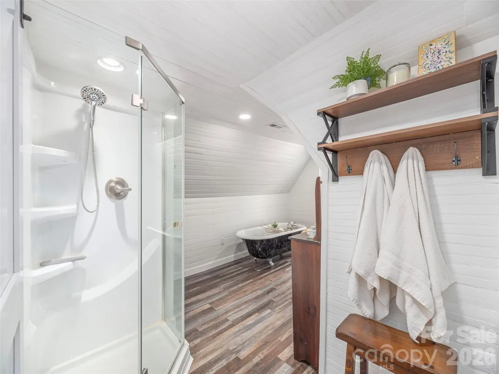 274 Charles Street Clyde, NC 28721