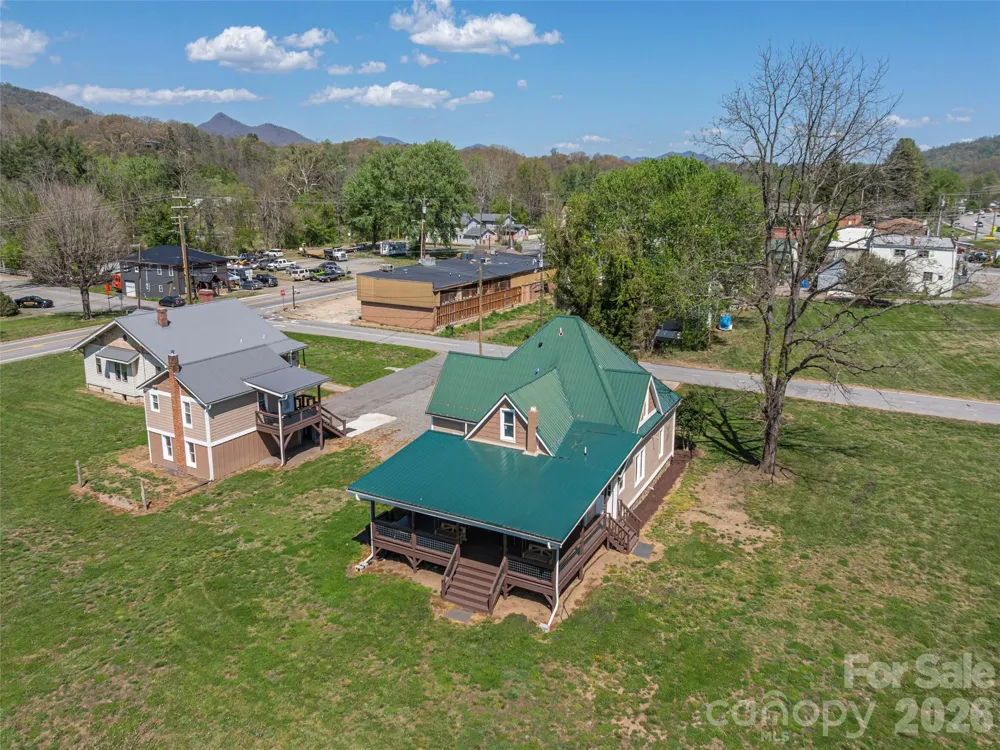 274 Charles Street Clyde, NC 28721