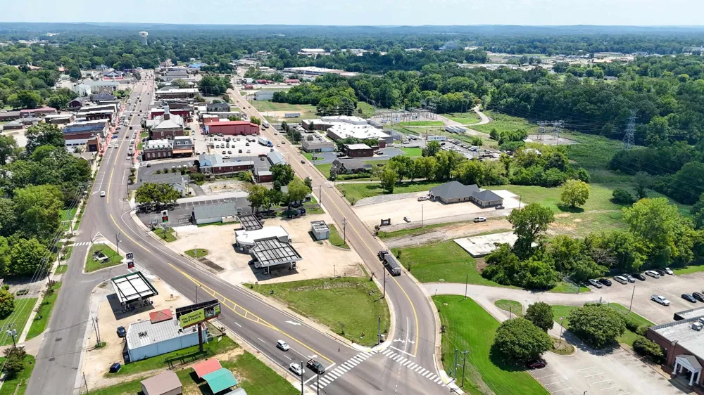 665 WATER ST Savannah, TN 38372