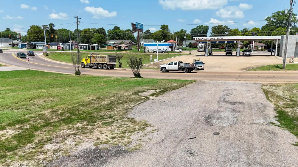 665 WATER ST Savannah, TN 38372