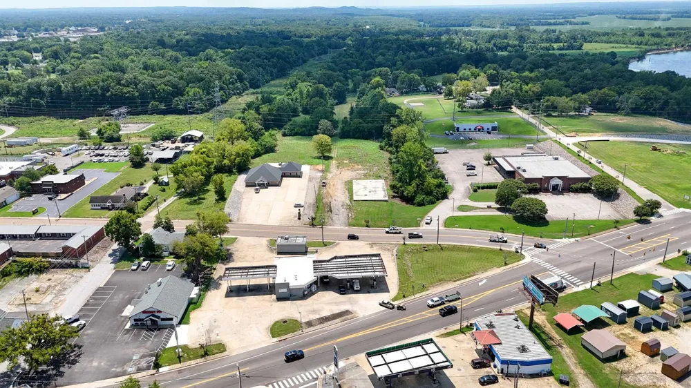 665 WATER ST Savannah, TN 38372